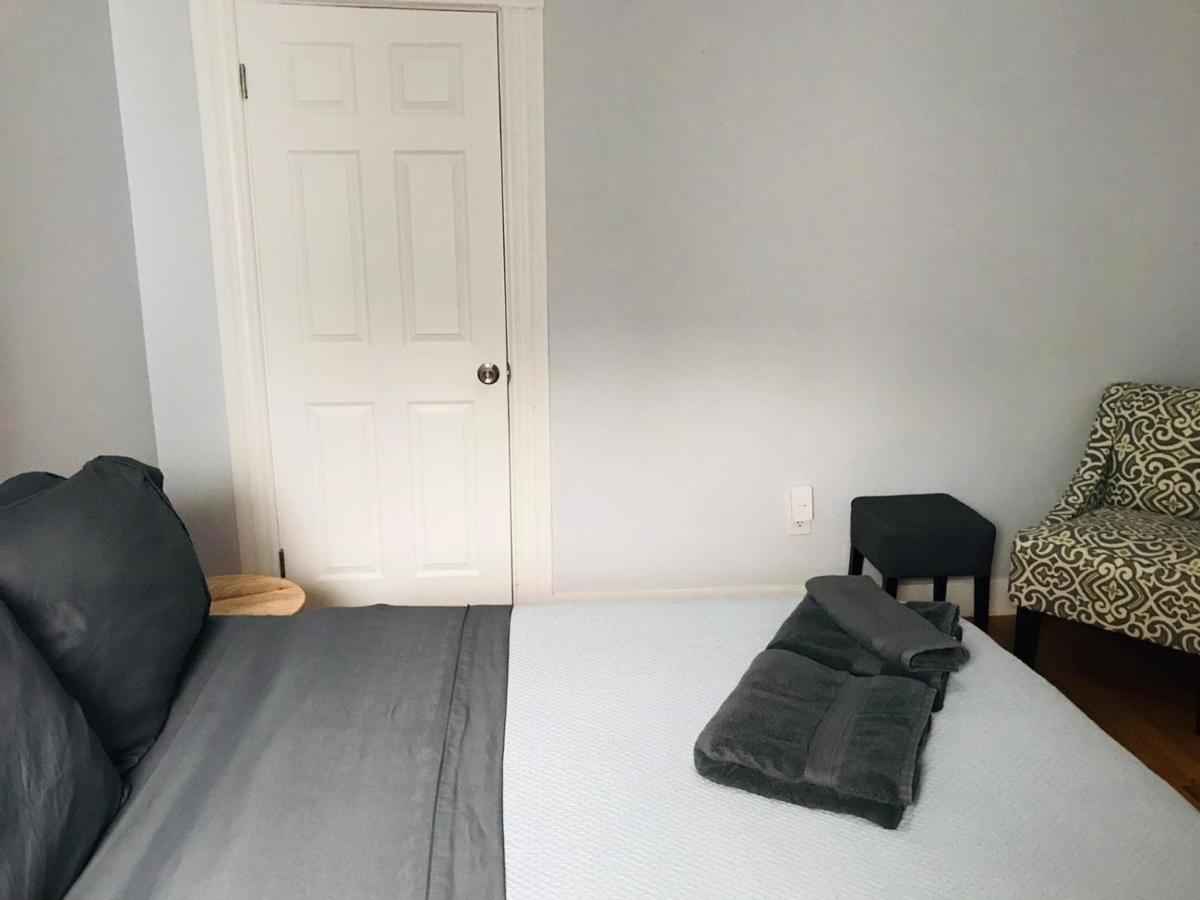 Renovated, 10 Min From The City Boston Exterior photo