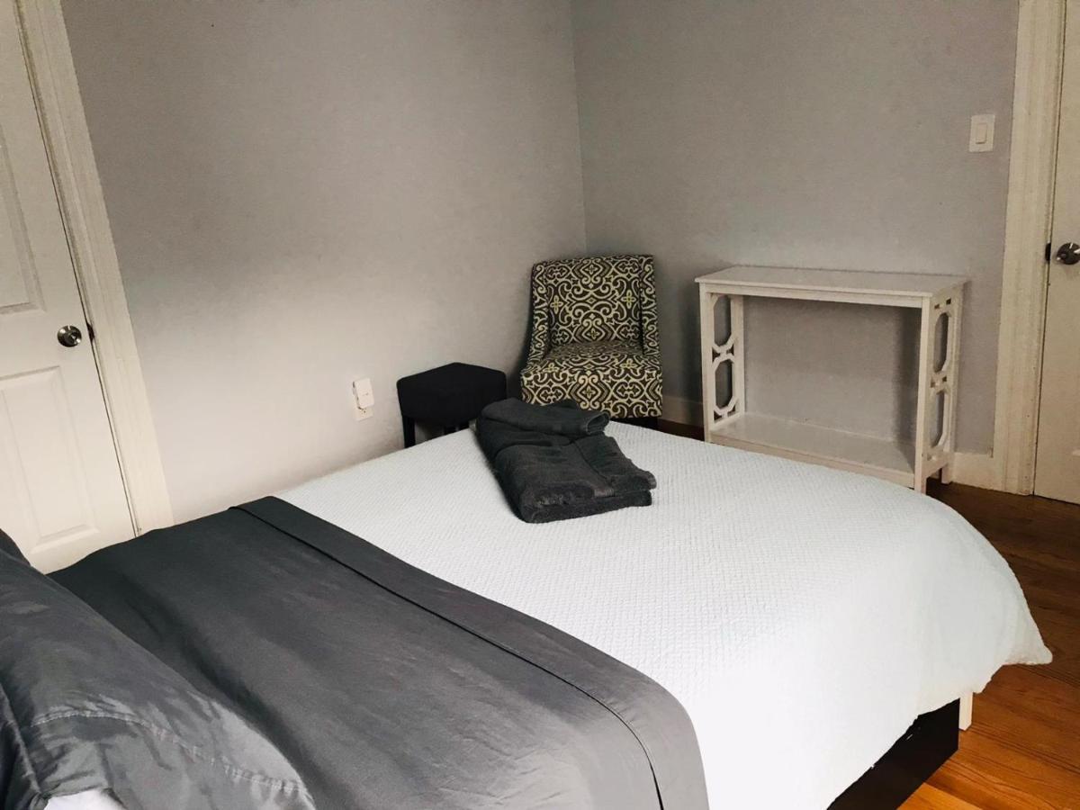 Renovated, 10 Min From The City Boston Exterior photo