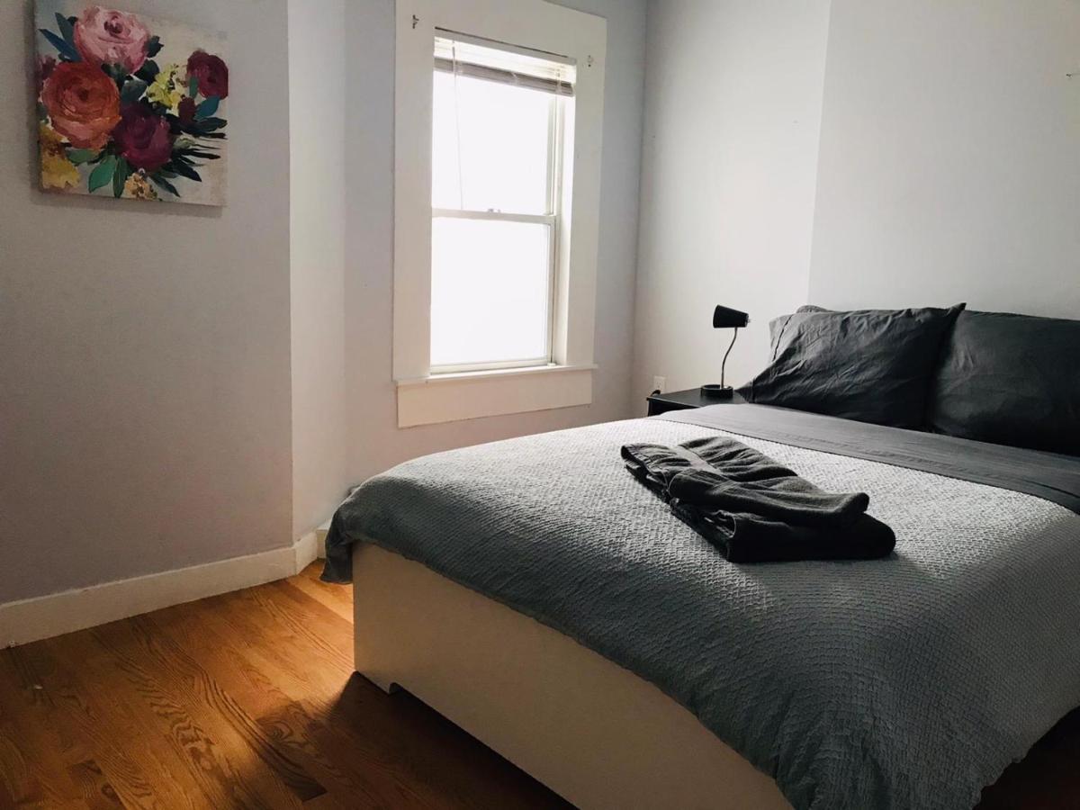 Renovated, 10 Min From The City Boston Exterior photo