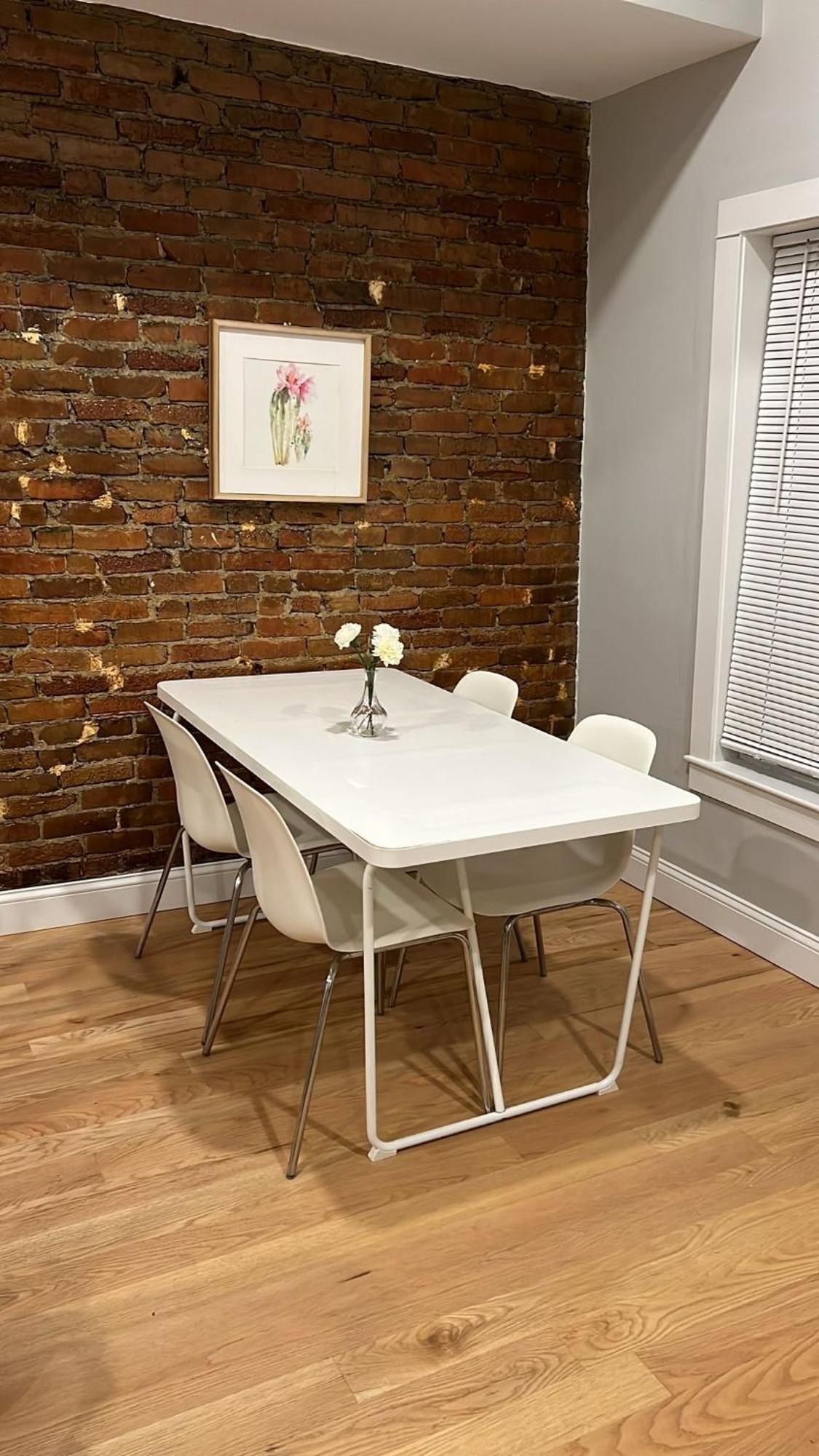 Renovated, 10 Min From The City Boston Exterior photo